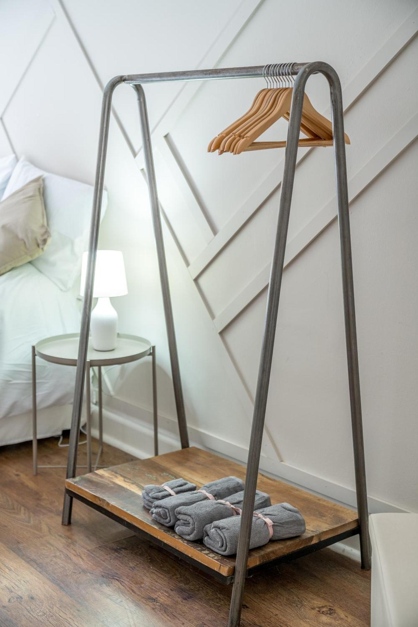 Stylish In The Heart Of Kingston Town Centre * Kingston upon Thames (Greater London)